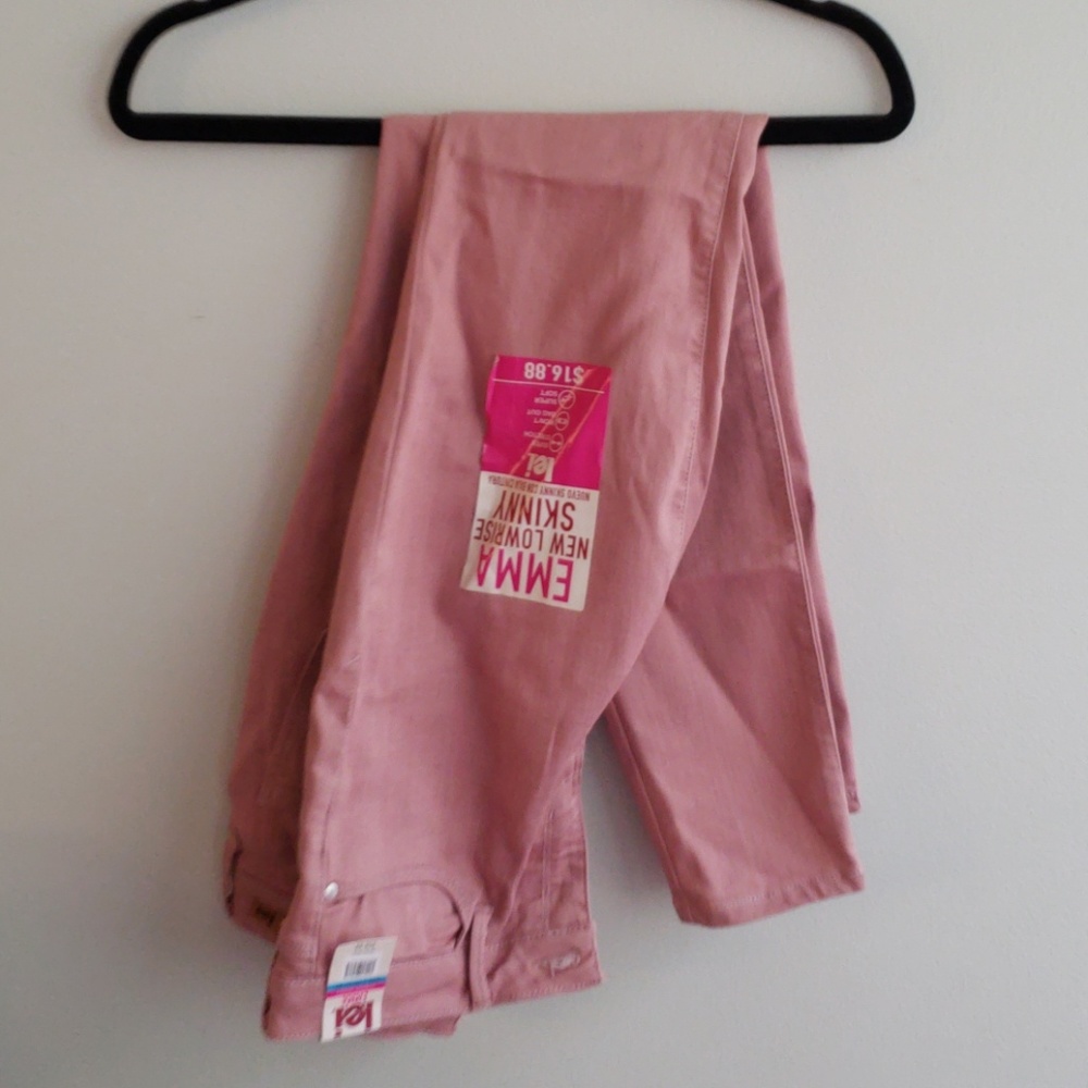 *NWT* Pink Skinny Jeans (Stretchy)